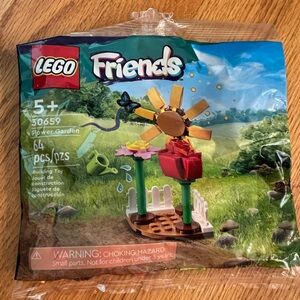 LEGO Friends Sunshine Flower Garden Set - Red, Yellow, Green